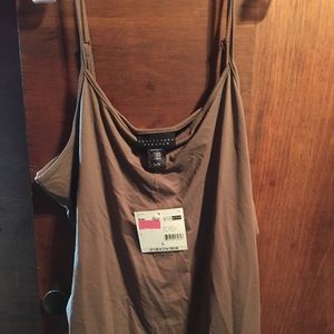 Apostrophe New Ladies tank top 3/$15